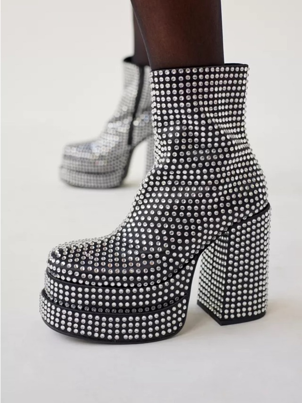 Steve Madden Cobra Platform Boots sz 8